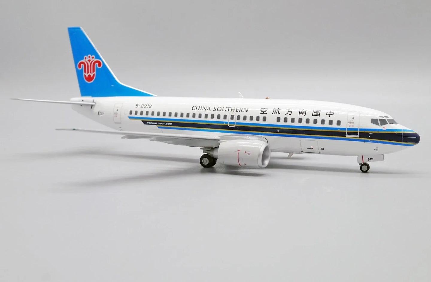 JC WINGS B737-500 CHINA SOUTHERN AIRLINES REG: B-2912