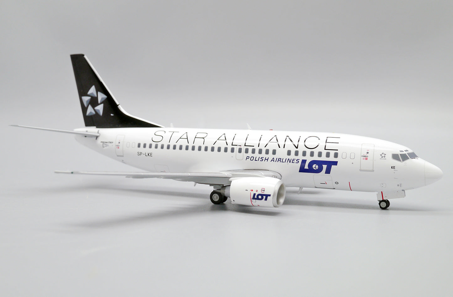 JC WINGS B737-500 LOT POLISH AIRLINES "STAR ALLIANCE" REG: SP-LKE