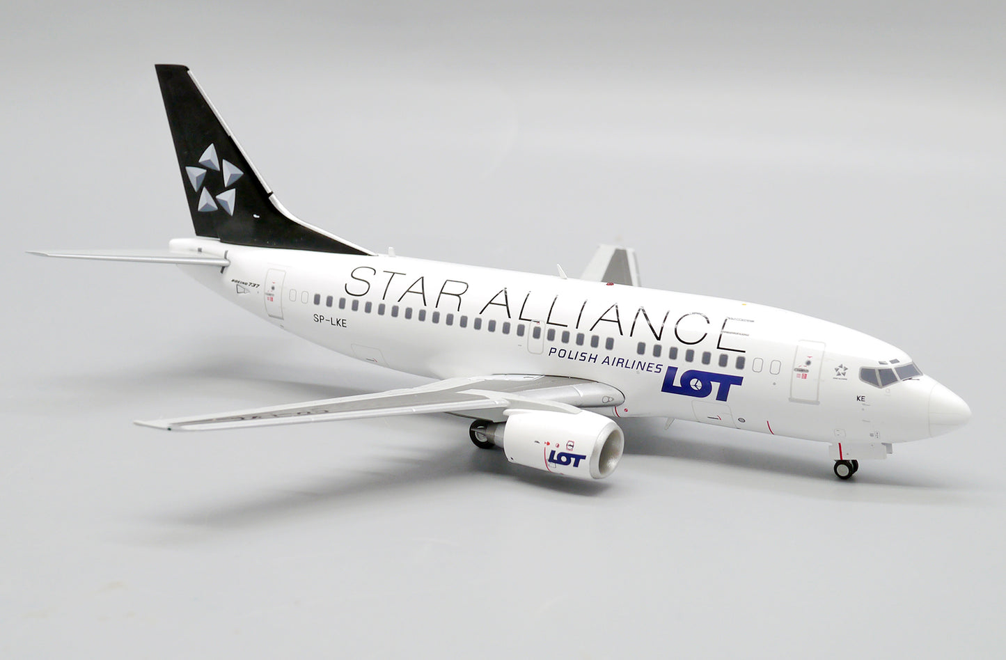 JC WINGS B737-500 LOT POLISH AIRLINES "STAR ALLIANCE" REG: SP-LKE
