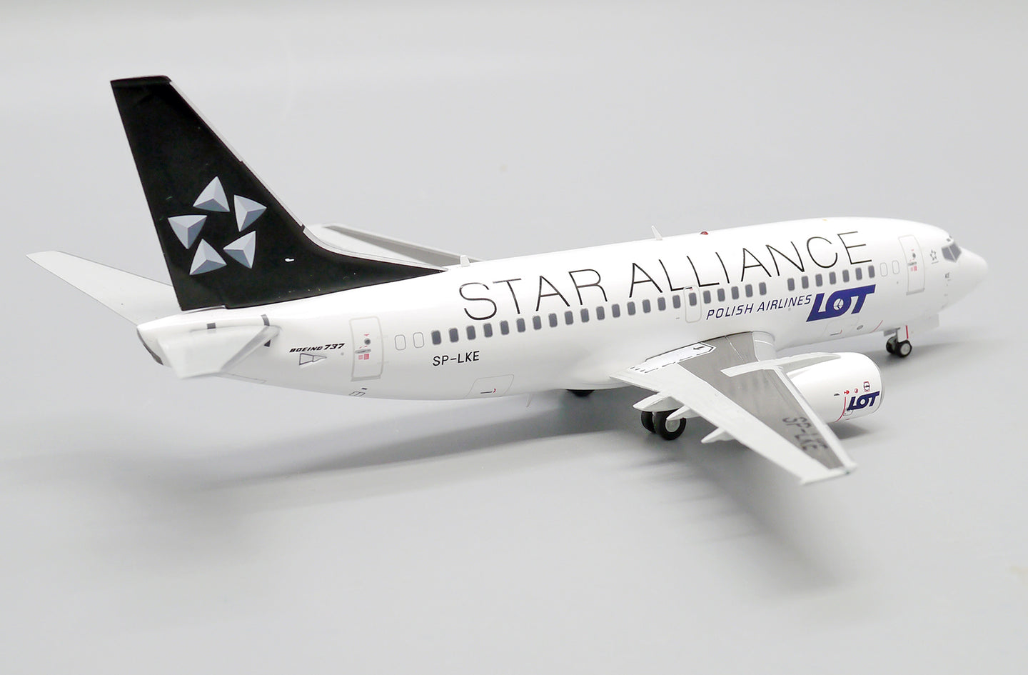 JC WINGS B737-500 LOT POLISH AIRLINES "STAR ALLIANCE" REG: SP-LKE