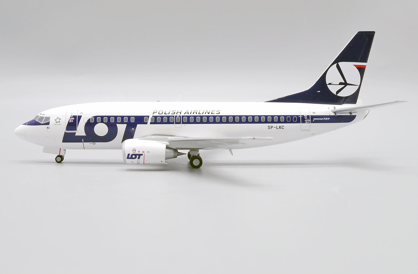 JC WINGS B737-500 LOT POLISH AIRLINES REG: SP-LKC