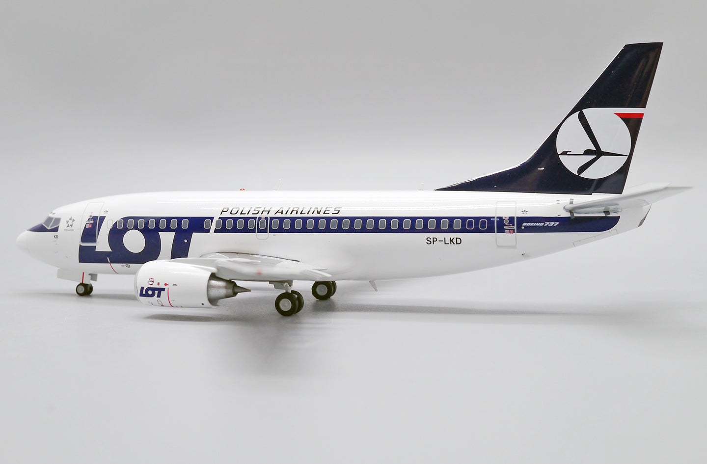 JC WINGS B737-500 POLISH AIRLINES (LOT) REG: SP-LKD
