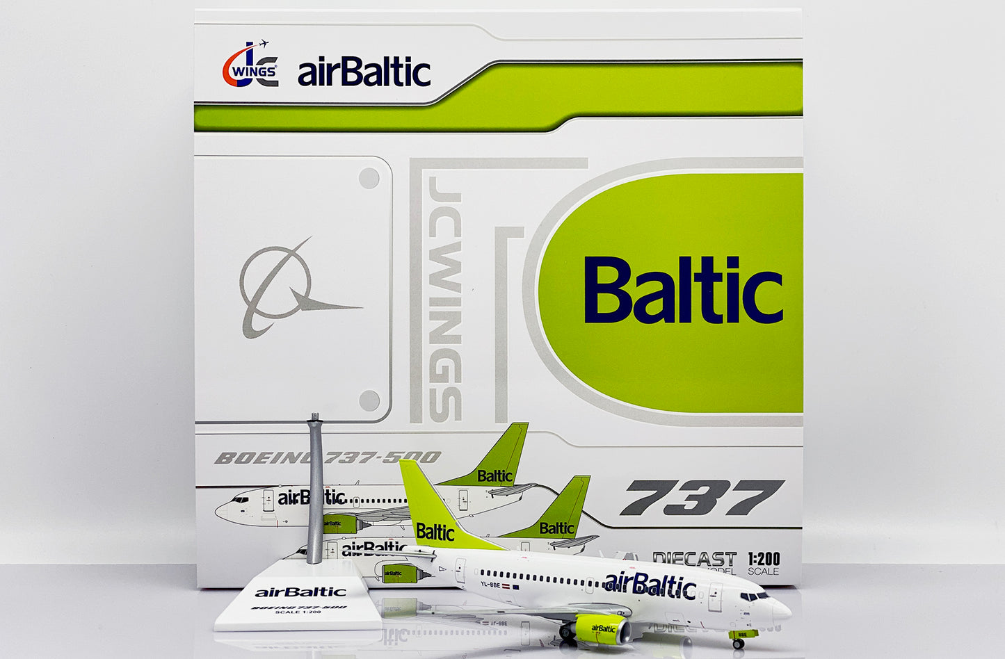 JC WINGS B737-500 AIR BALTIC REG: YL-BBE