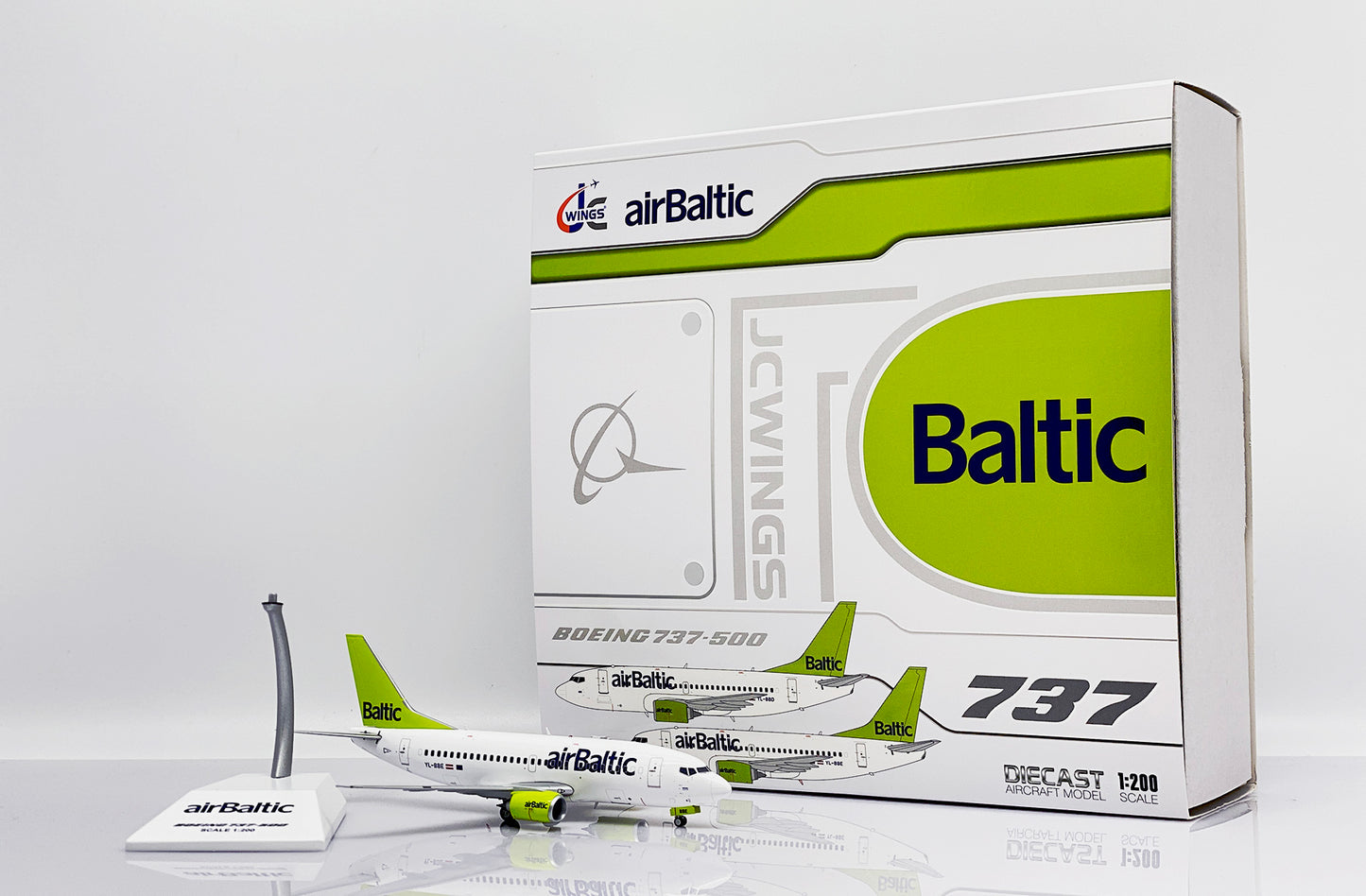 JC WINGS B737-500 AIR BALTIC REG: YL-BBE