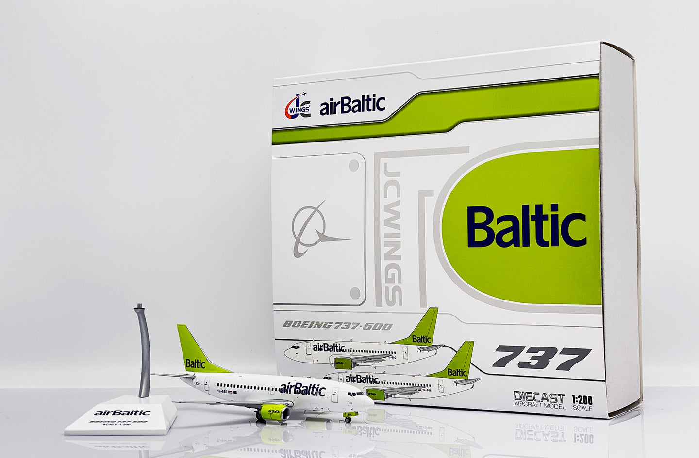 JC WINGS B737-500 AIR BALTIC REG: YL-BBE
