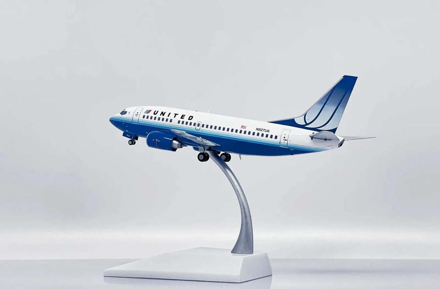 JC WINGS B737-500 UNITED AIRLINES "TULIP" REG: N927UA