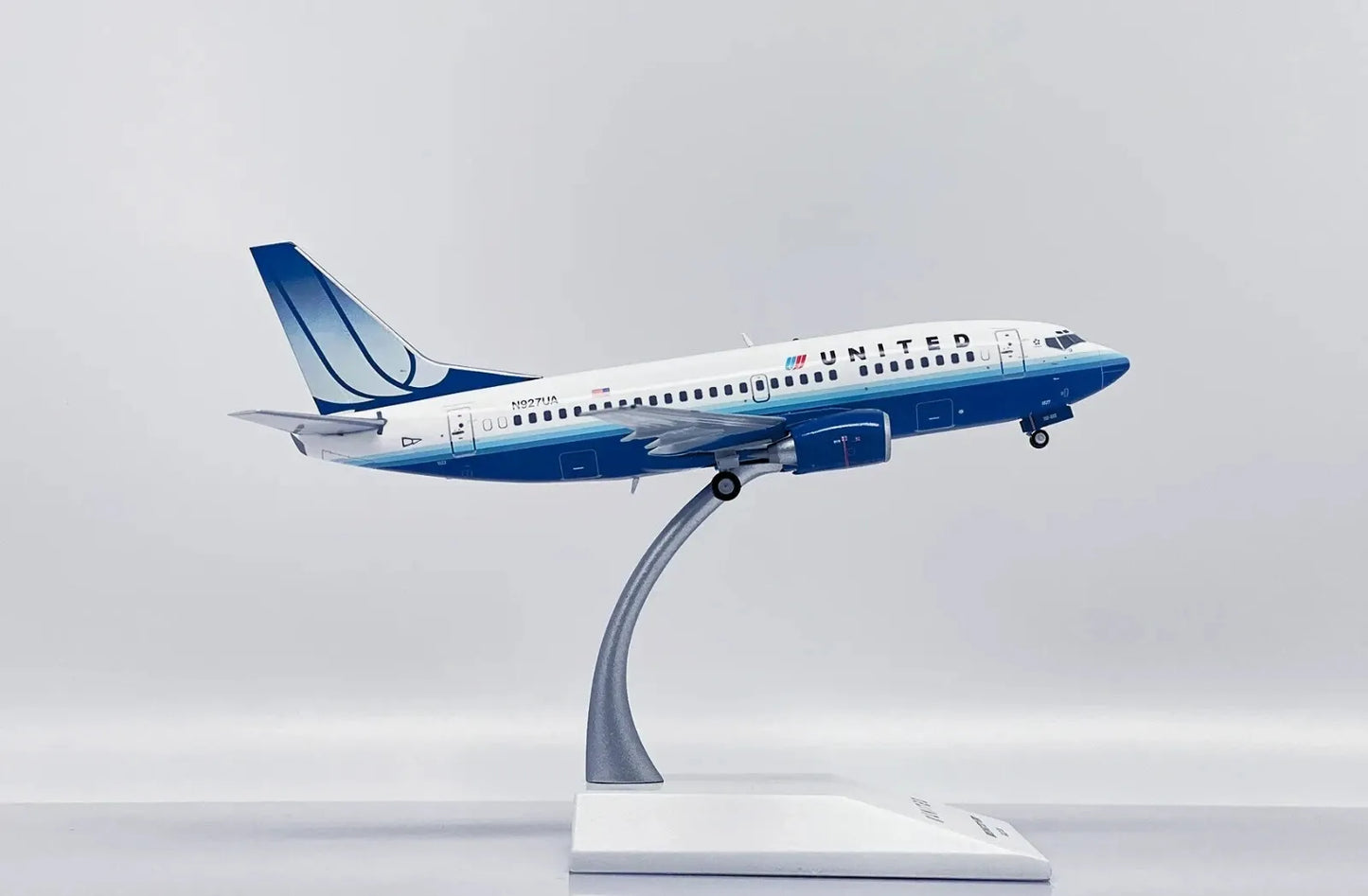 JC WINGS B737-500 UNITED AIRLINES "TULIP" REG: N927UA