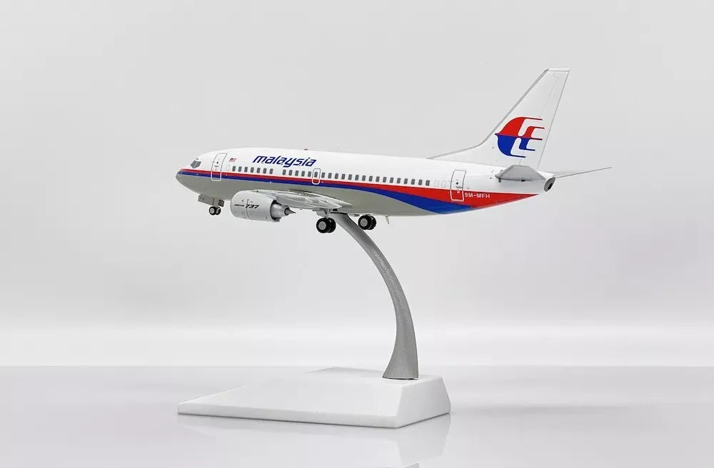 JC WINGS B737-500 MALAYSIA AIRLINES REG: 9M-MFH