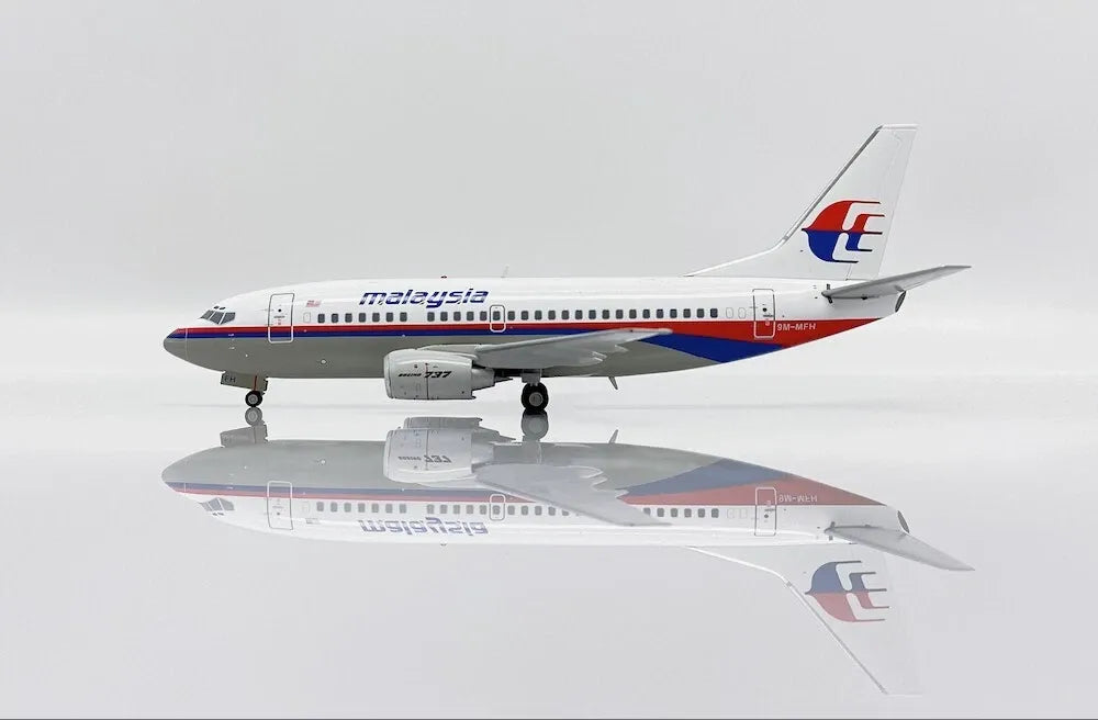 JC WINGS B737-500 MALAYSIA AIRLINES REG: 9M-MFH