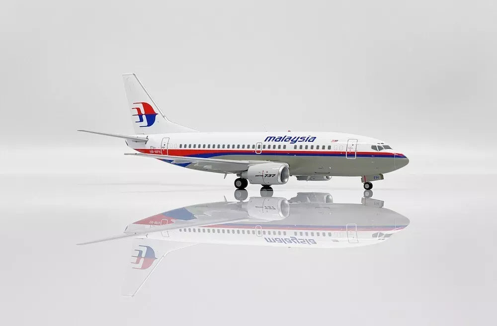 JC WINGS B737-500 MALAYSIA AIRLINES REG: 9M-MFH