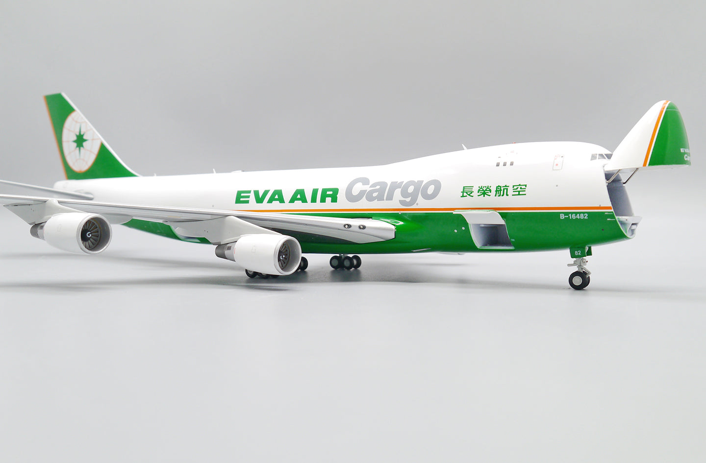 JC WINGS B747-400F EVA AIR CARGO (INTERACTIVE SERIES) REG: B-16482