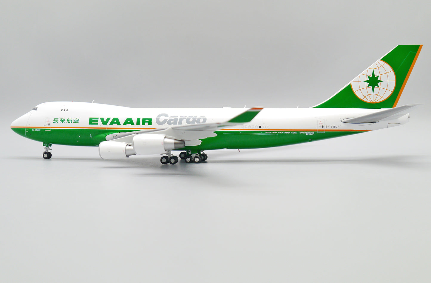 JC WINGS B747-400F EVA AIR CARGO REG: B-16482