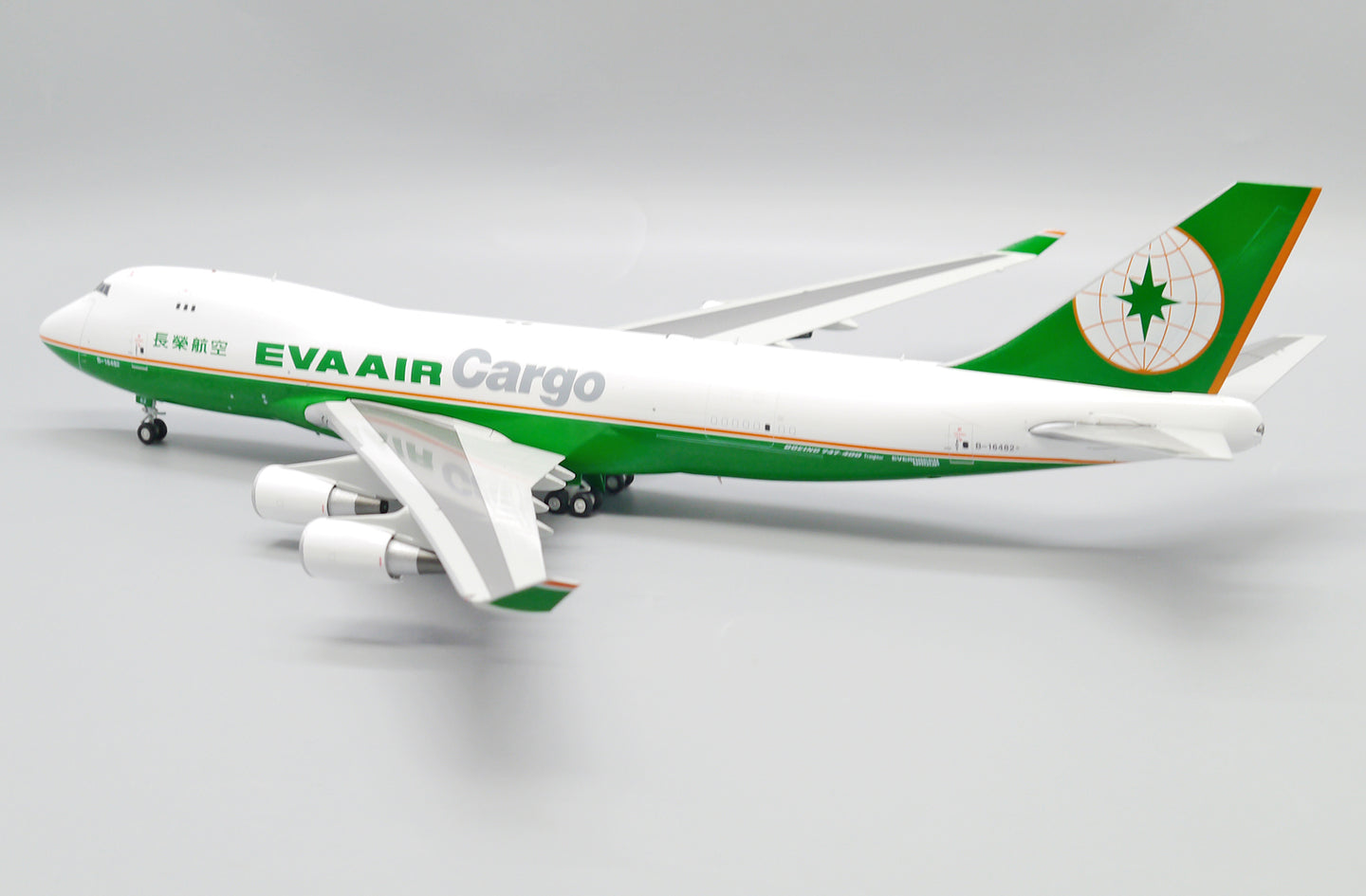 JC WINGS B747-400F EVA AIR CARGO REG: B-16482