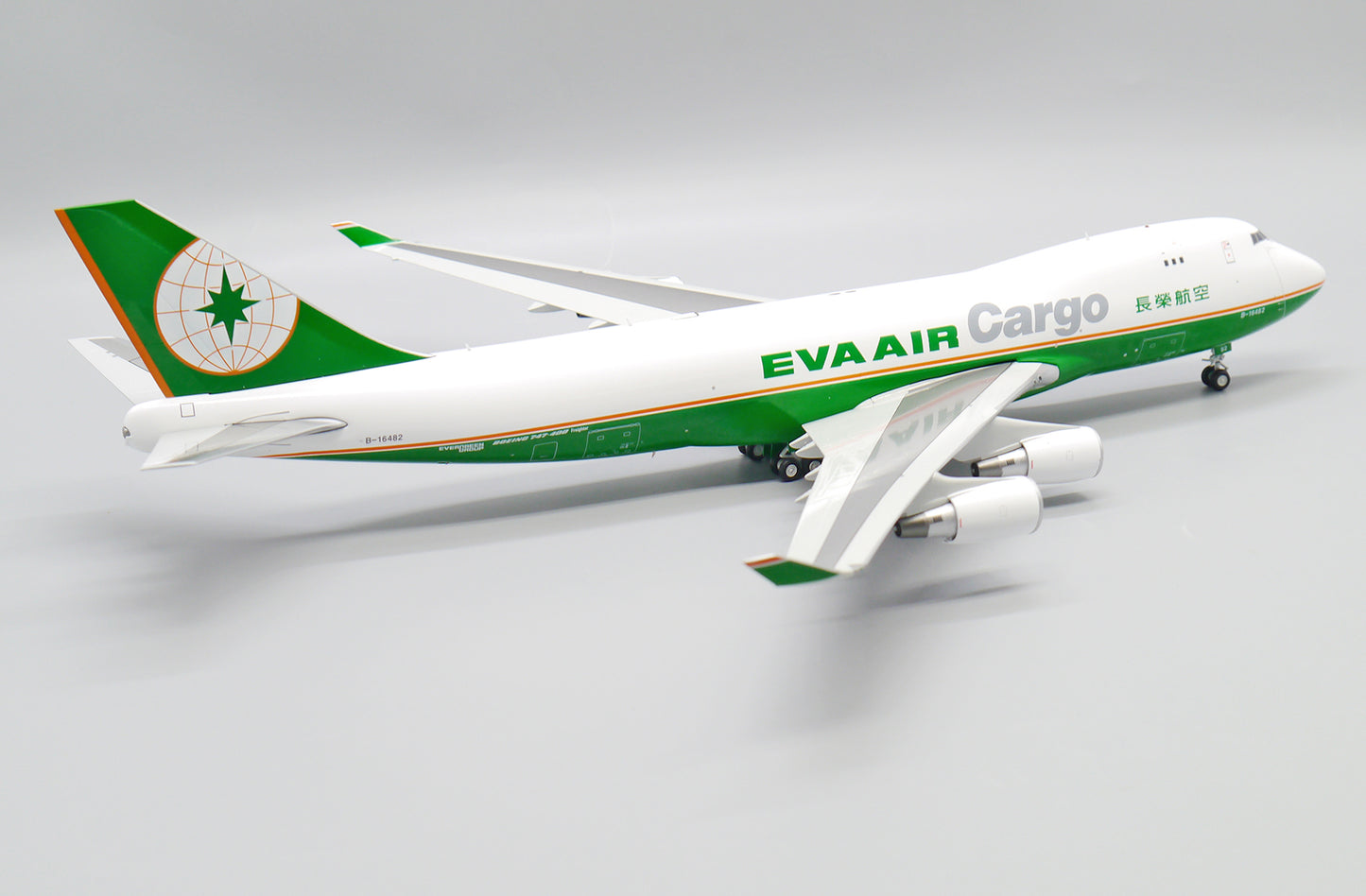 JC WINGS B747-400F EVA AIR CARGO REG: B-16482