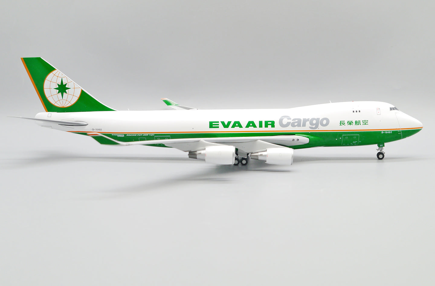 JC WINGS B747-400F EVA AIR CARGO REG: B-16482