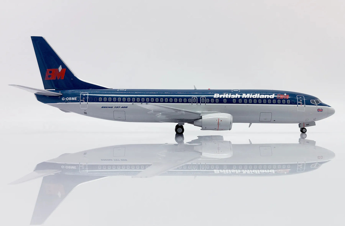 JC WINGS B737-400 BRITISH MIDLAND AIRWAYS REG: G-OBME