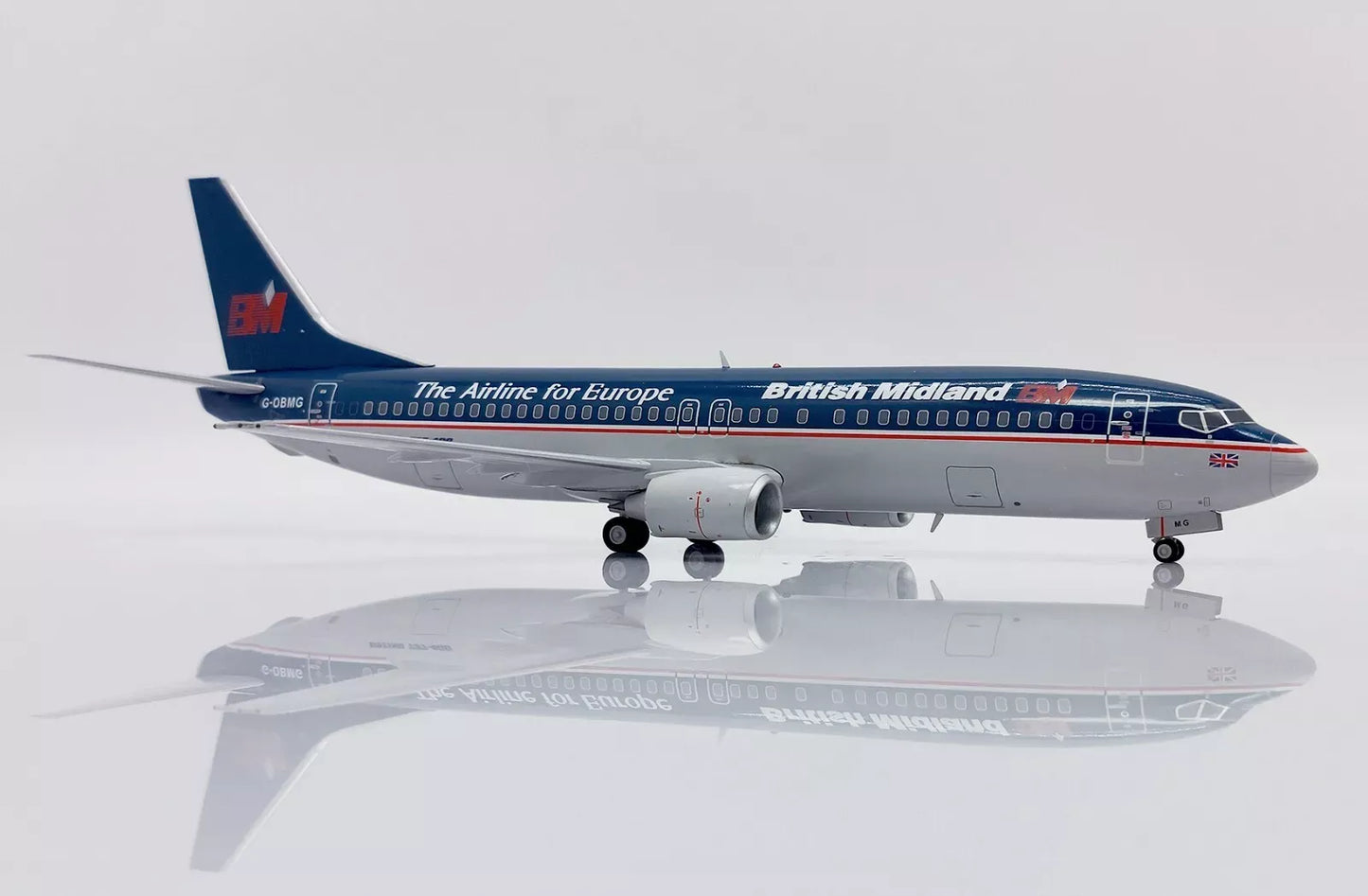 JC WINGS B737-400 BRITISH MIDLAND AIRWAYS "THE AIRLINE FOR EUROPE" REG: G-OBMG