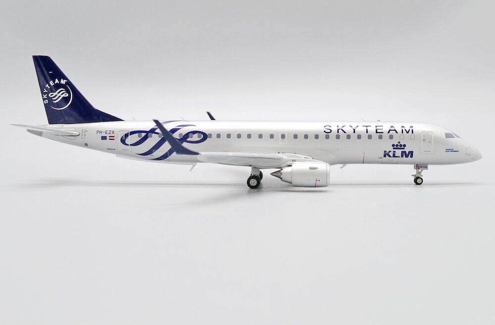 JC WINGS EMBRAER 190-100STD KLM CITYHOPPER "SKYTEAM" REG: PH-EZX