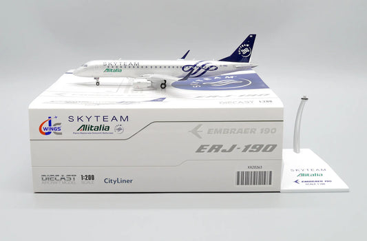JC WINGS ERJ-190STD ALITALIA "SKYTEAM" REG: EI-RND