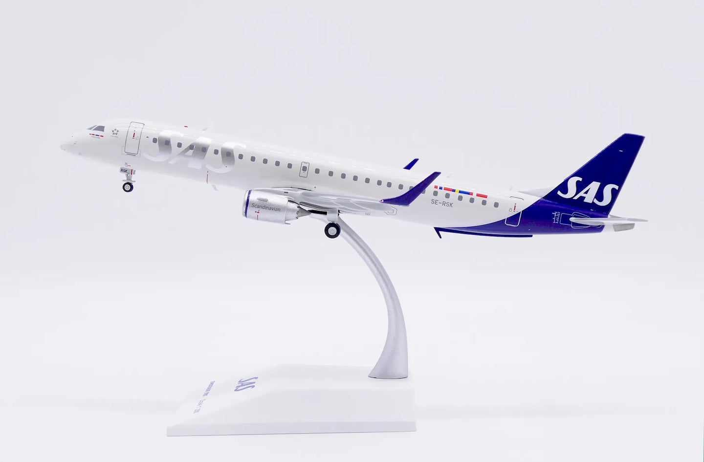 JCWINGS EMBRAER 190-200LR SAS LINK REG: SE-RSK