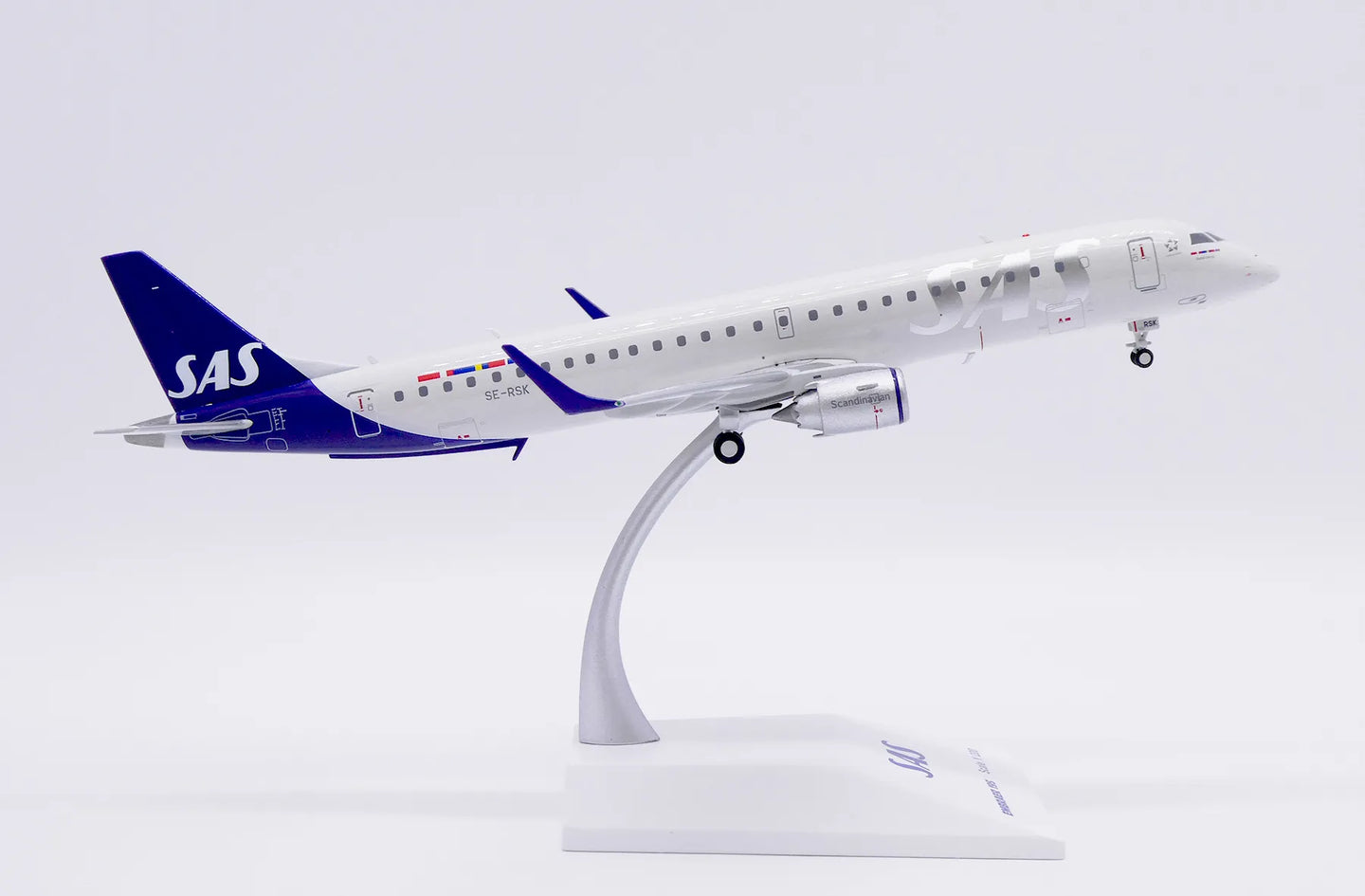 JCWINGS EMBRAER 190-200LR SAS LINK REG: SE-RSK