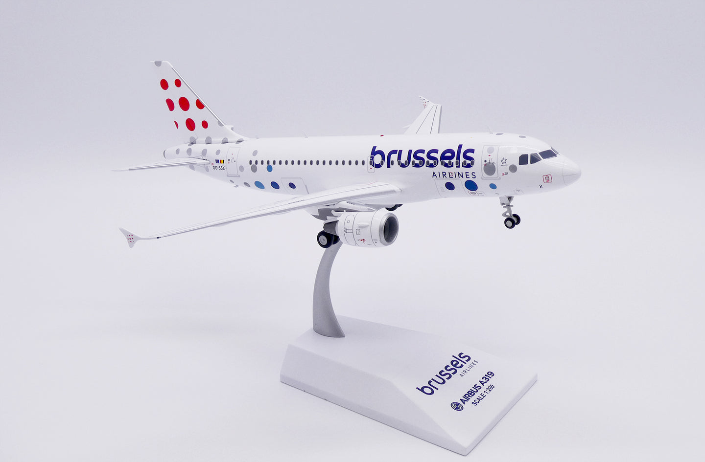 JC WINGS A319 BRUSSELS AIRLINES REG: OO-SSX