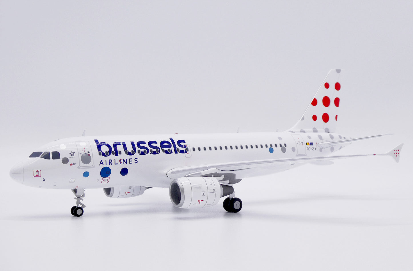 JC WINGS A319 BRUSSELS AIRLINES REG: OO-SSX