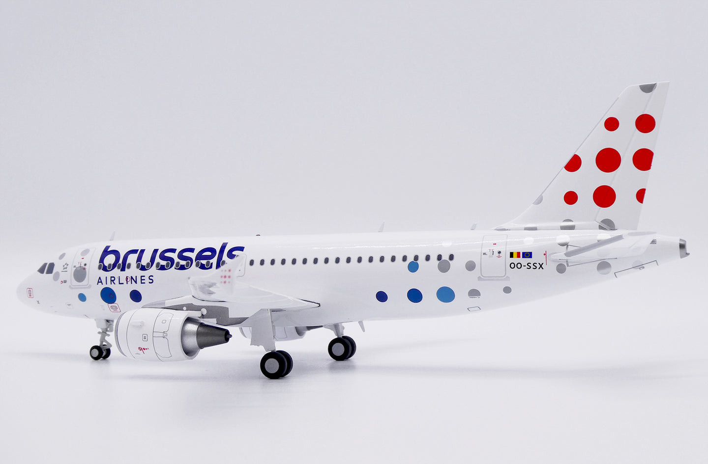JC WINGS A319 BRUSSELS AIRLINES REG: OO-SSX