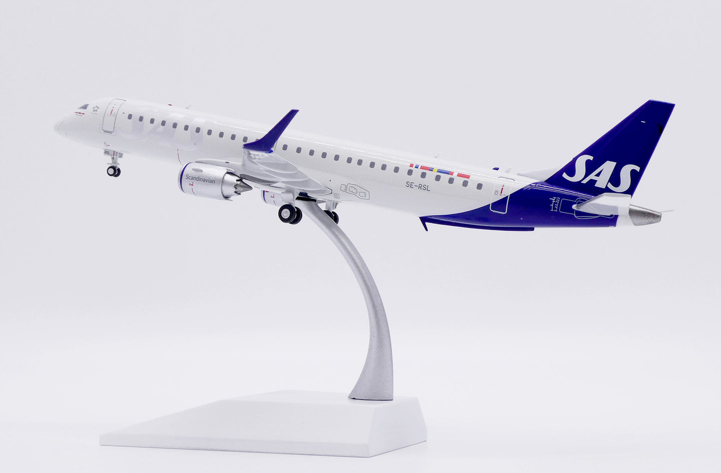 JC WINGS ERJ-195LR SAS LINK REG: SE-RSL