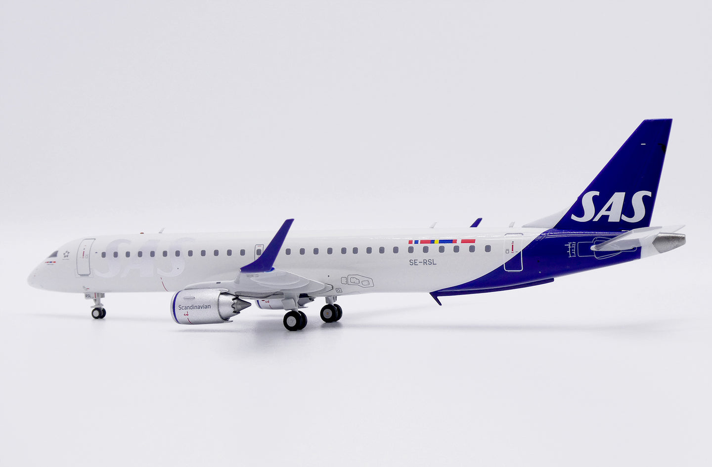 JC WINGS ERJ-195LR SAS LINK REG: SE-RSL