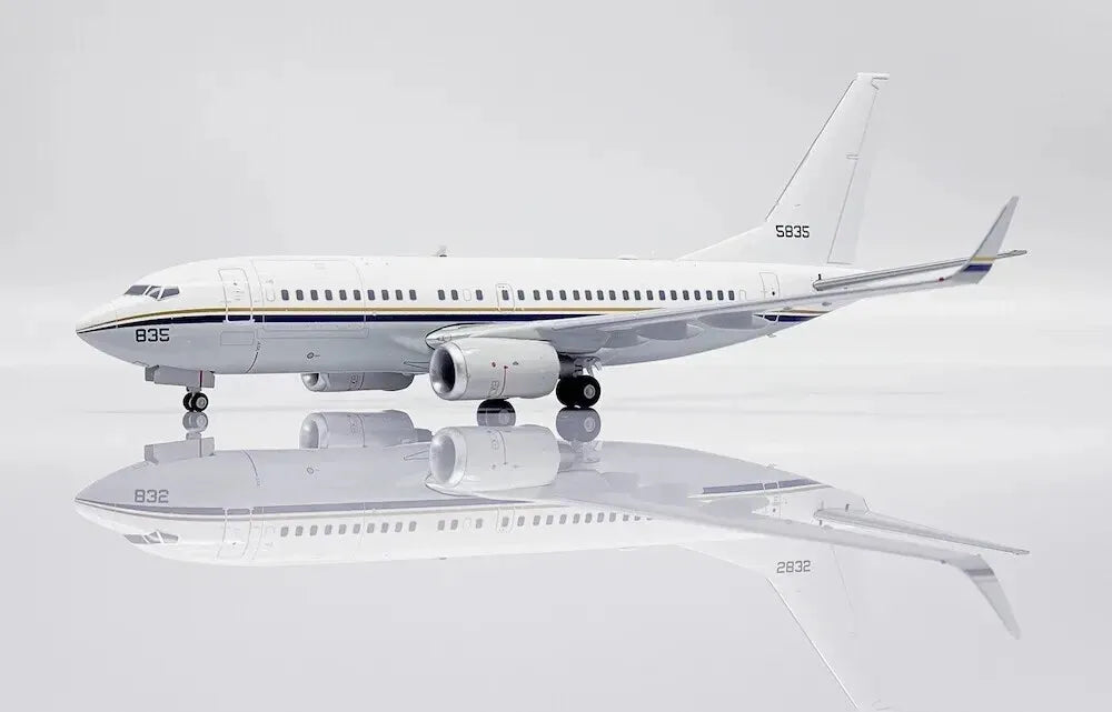 JC WINGS B737-700 C-40A CLIPPER US NAVY REG: 165835