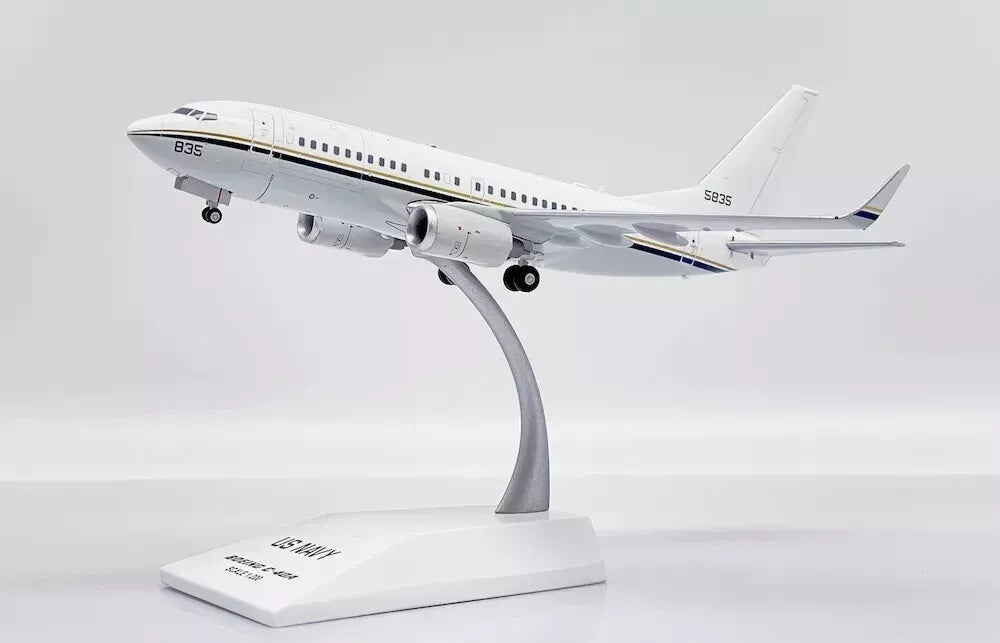 JC WINGS B737-700 C-40A CLIPPER US NAVY REG: 165835