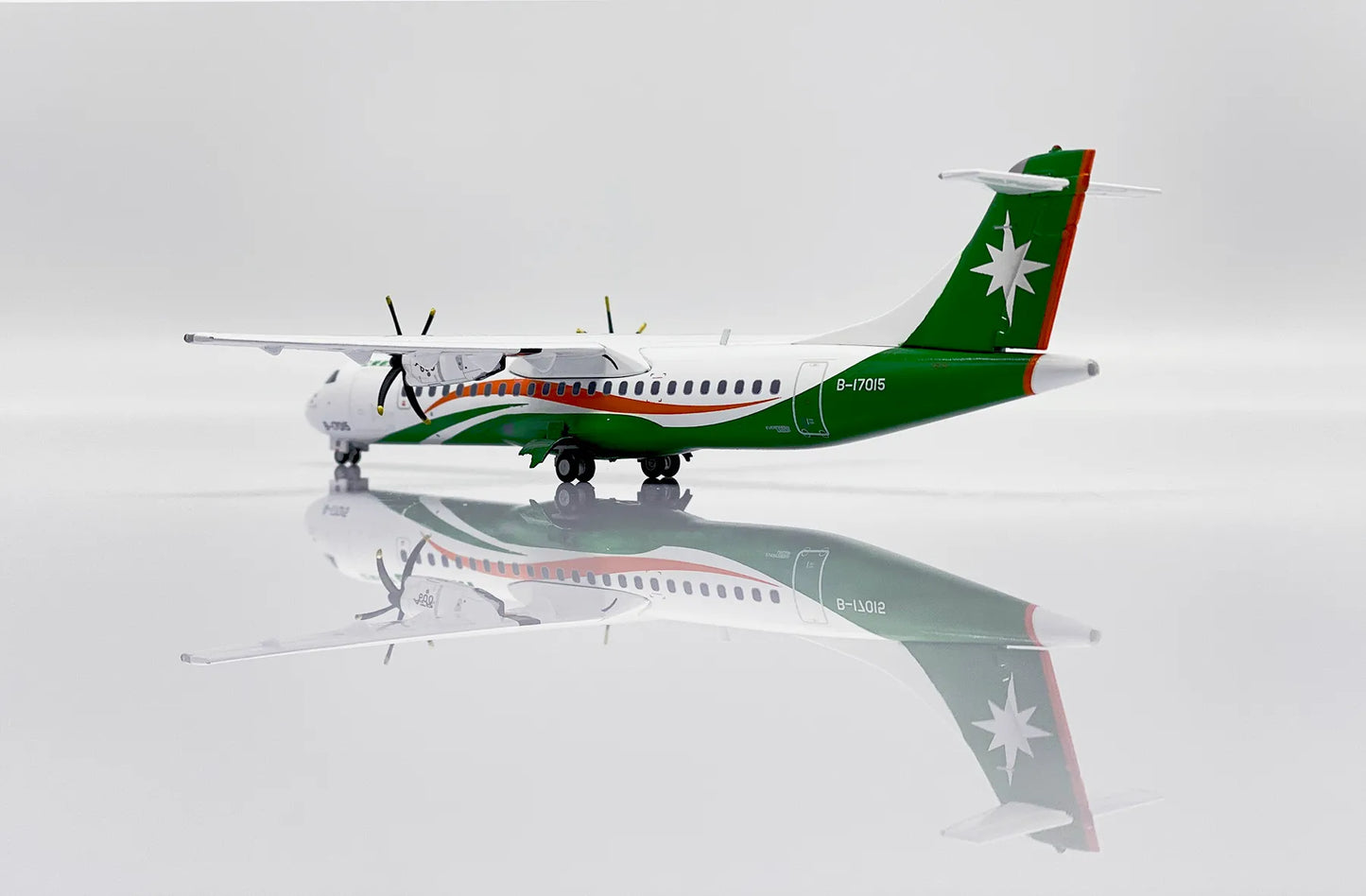 JC WINGS ATR72-600 UNI AIR REG: B-17015