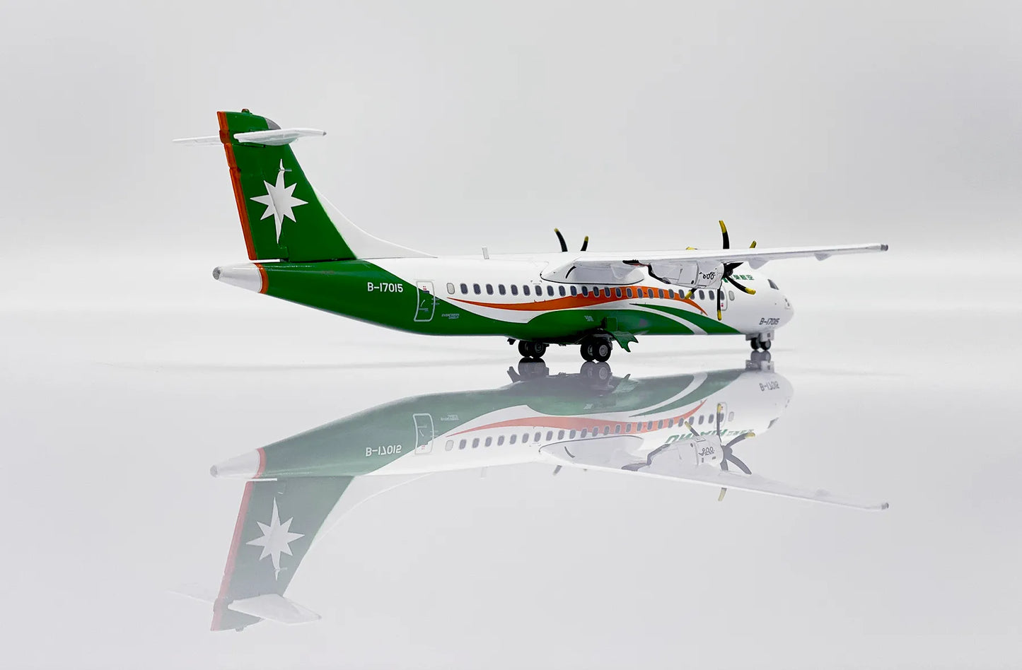 JC WINGS ATR72-600 UNI AIR REG: B-17015