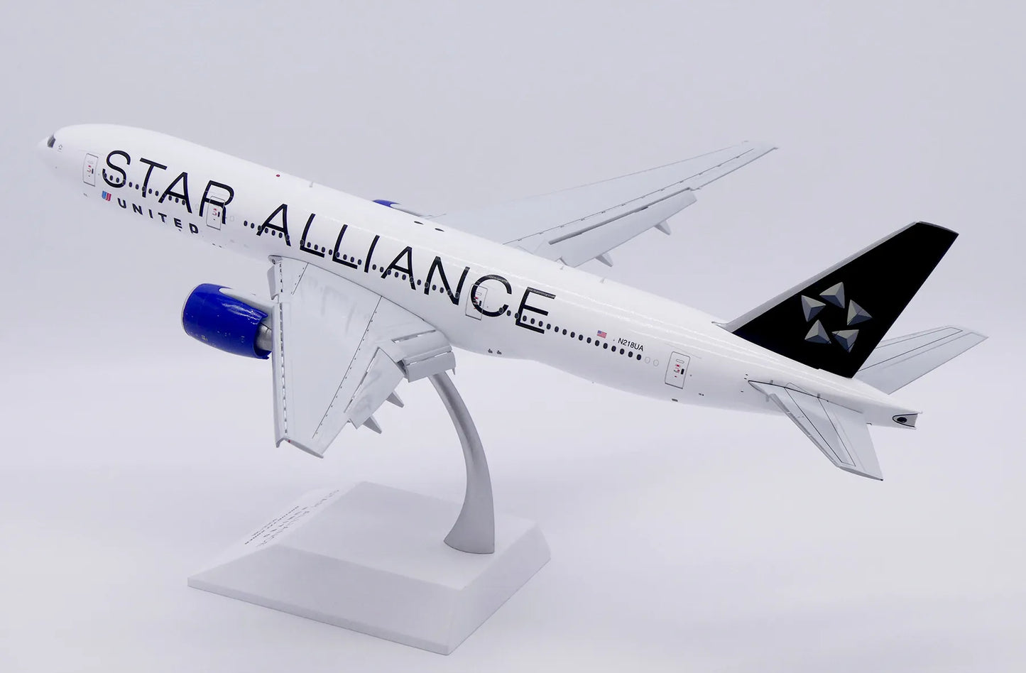 JC WINGS B777-200ER UNITED AIRLINES "STAR ALLIANCE" (FLAPS DOWN) REG: N218UA