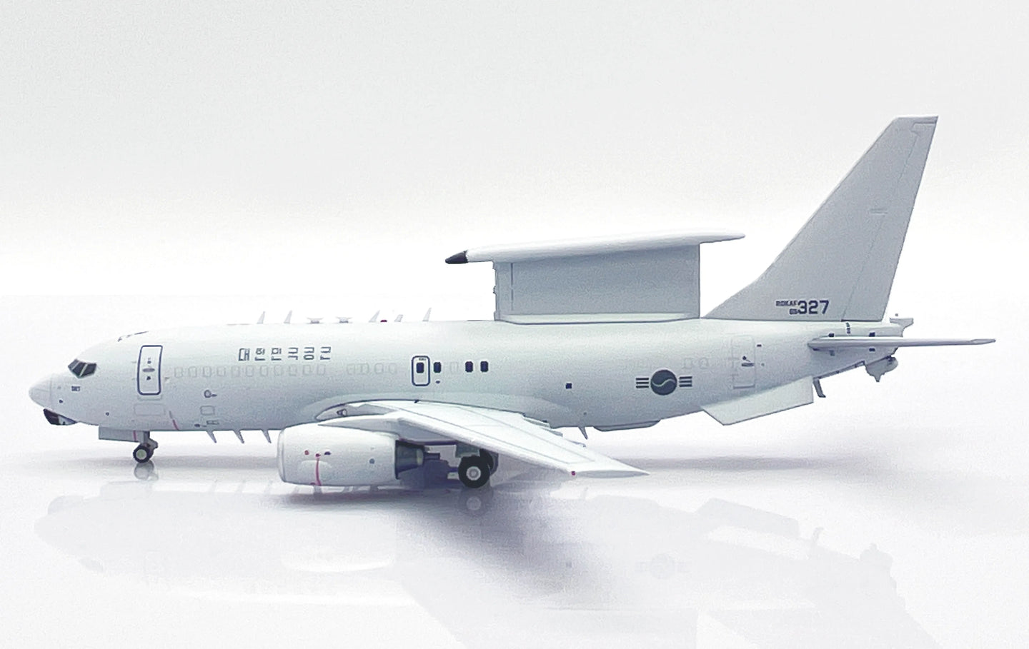 JCWINGS B737-7ES SOUTH KOREAN AIR FORCE REG: 65-327