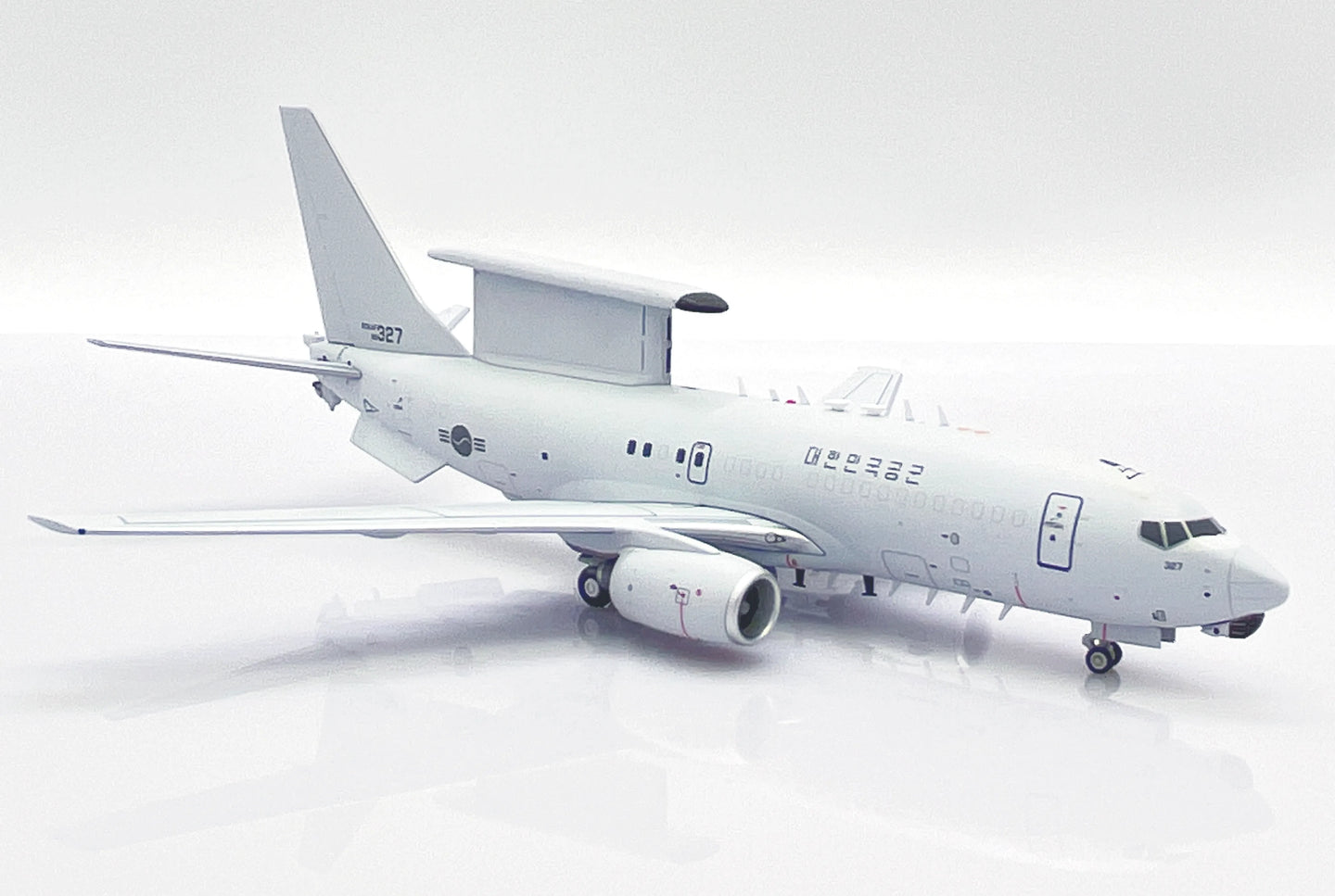 JCWINGS B737-7ES SOUTH KOREAN AIR FORCE REG: 65-327