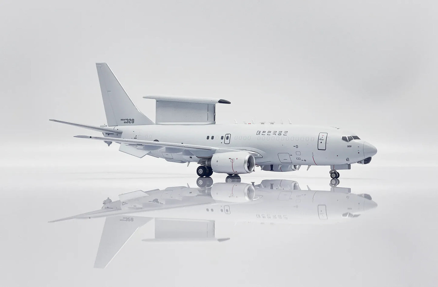 JC WINGS B737-7ES PEACE EYE SOUTH KOREAN AIR FORCE REG: 65-328