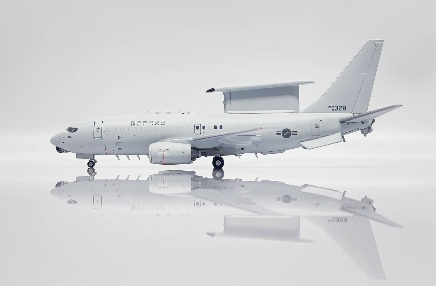 JC WINGS B737-7ES PEACE EYE SOUTH KOREAN AIR FORCE REG: 65-328