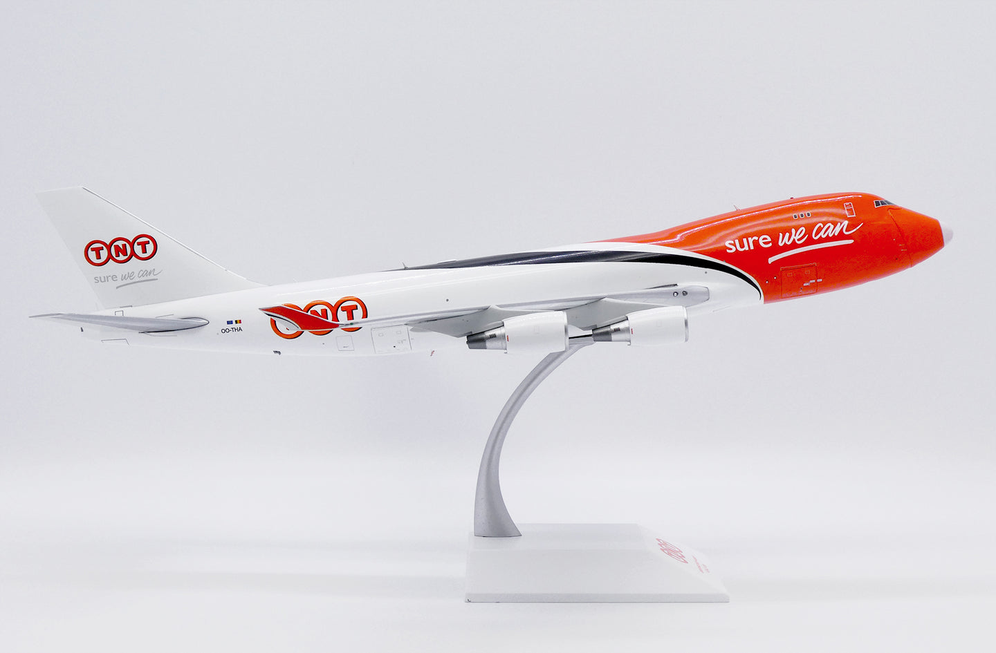 JC WINGS B747-400F TNT "WHITE NOSE" (INTERACTIVE SERIES) REG: OO-THA