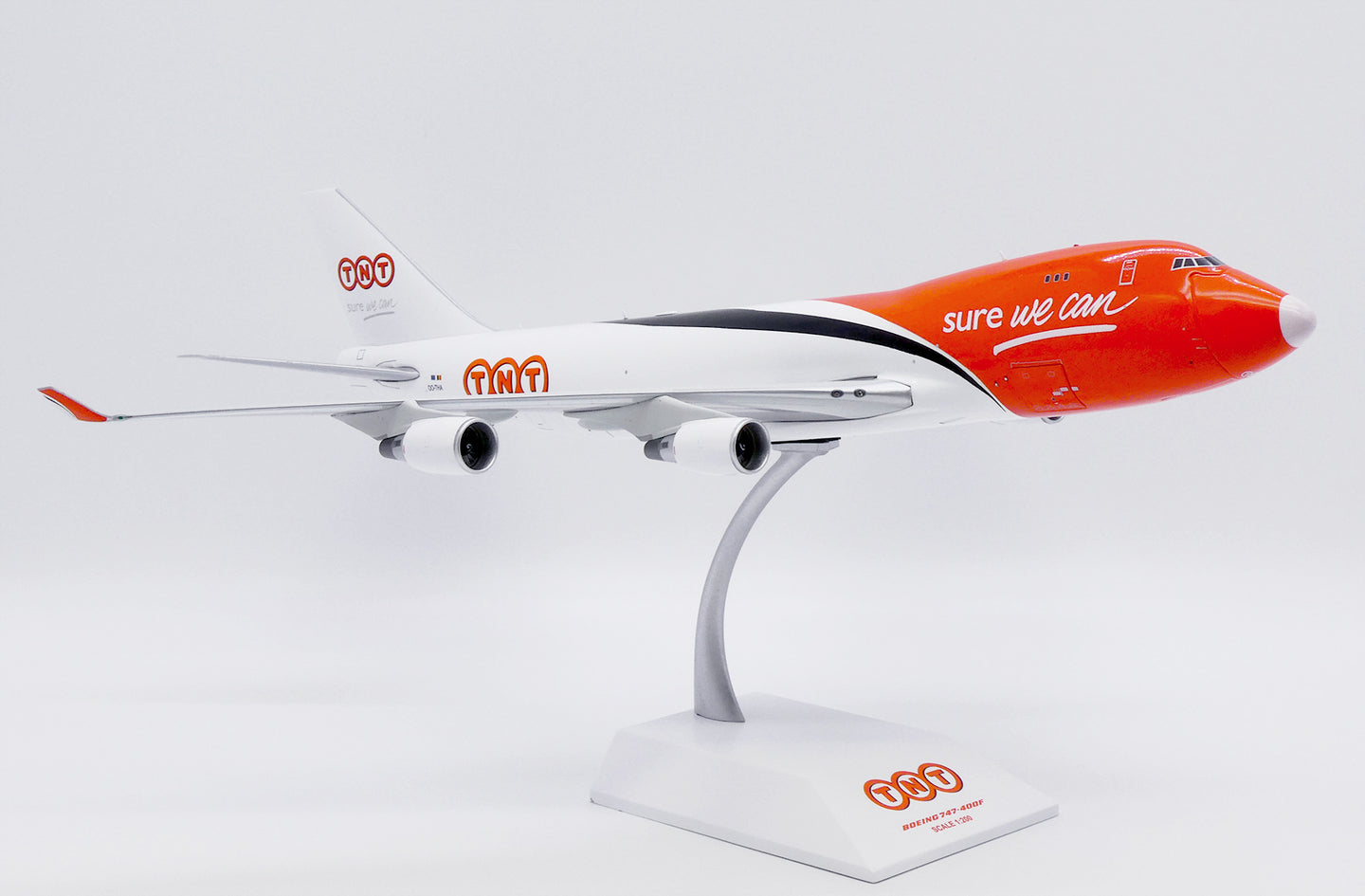 JC WINGS B747-400F TNT "WHITE NOSE" (INTERACTIVE SERIES) REG: OO-THA