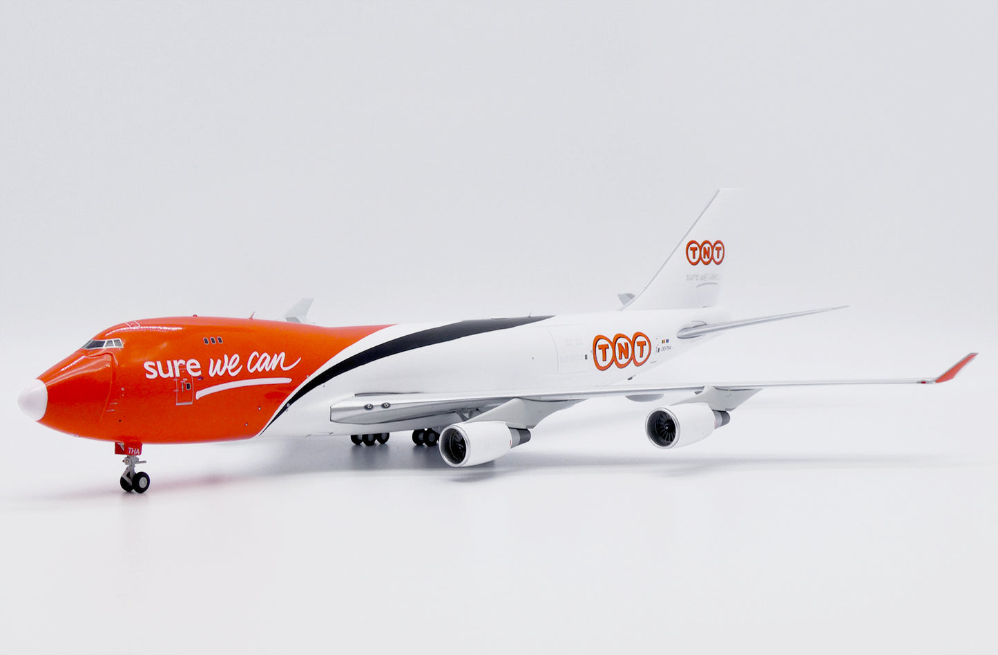 JC WINGS B747-400F TNT "WHITE NOSE" (INTERACTIVE SERIES) REG: OO-THA