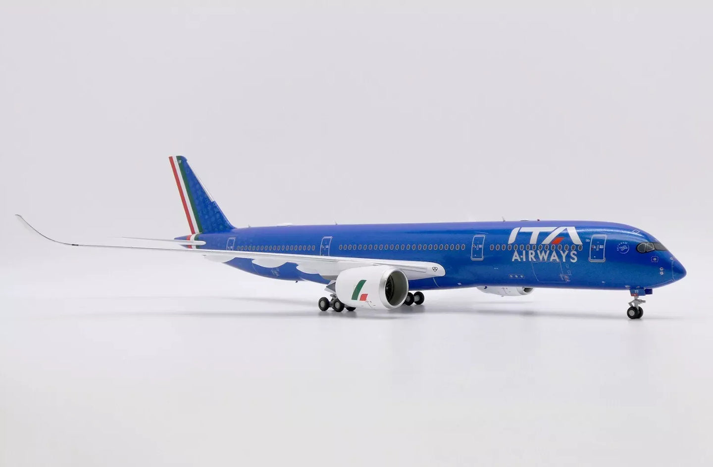 JC WINGS A350-900XWB ITA AIRWAYS "MONZA 100" REG: EI-IFF