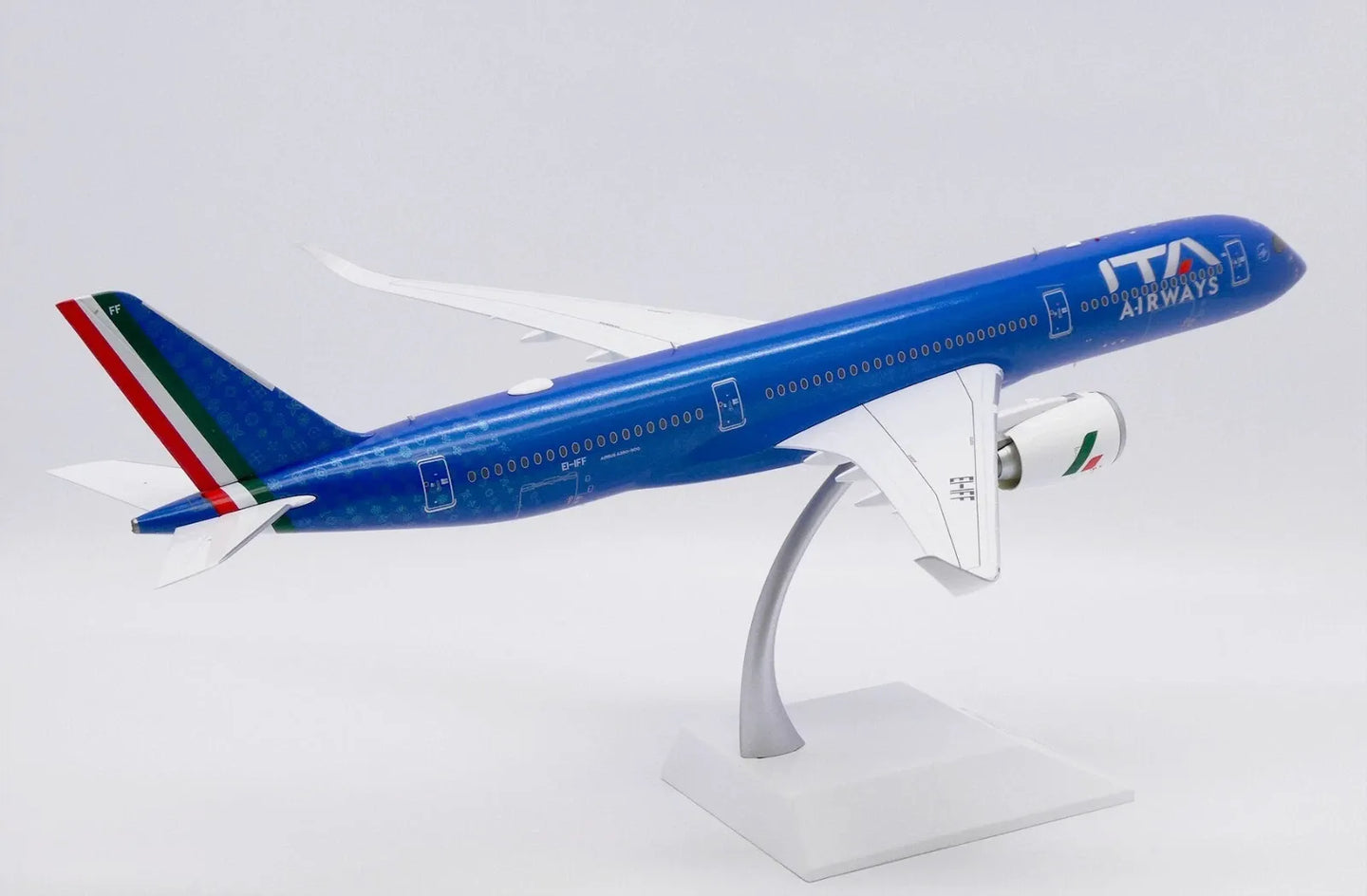 JC WINGS A350-900XWB ITA AIRWAYS "MONZA 100" REG: EI-IFF