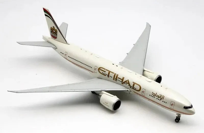 JC WINGS B777-200LR ETIHAD AIRWAYS REG: A6-LRB (LIMITED EDITION AVIATION TAG)