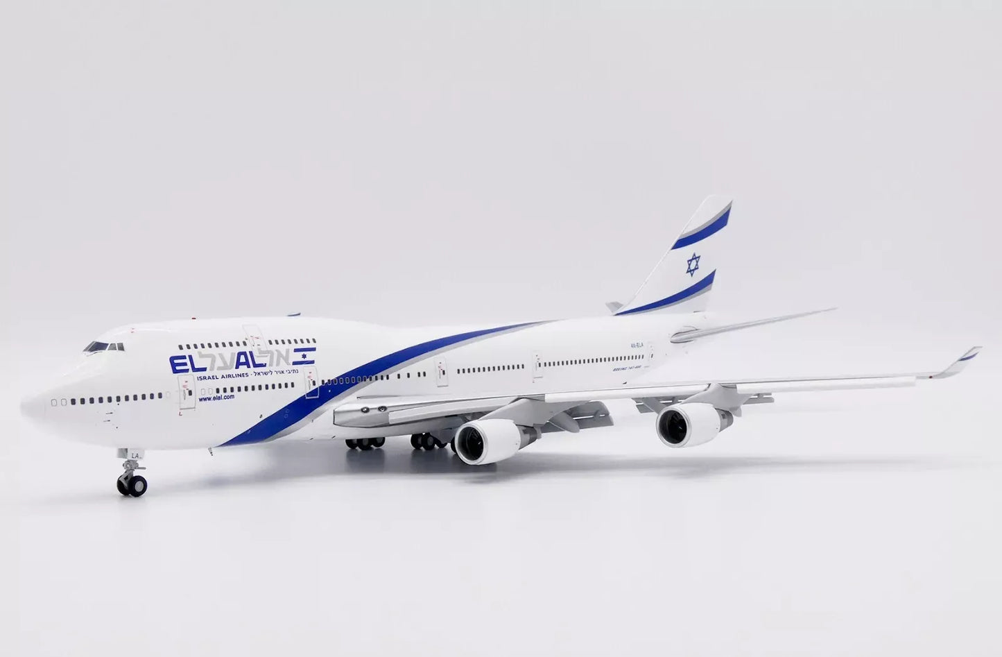 JC WINGS B747-400 EL AL ISRAEL AIRLINES REG: 4X-ELA (FLAPS DOWN)
