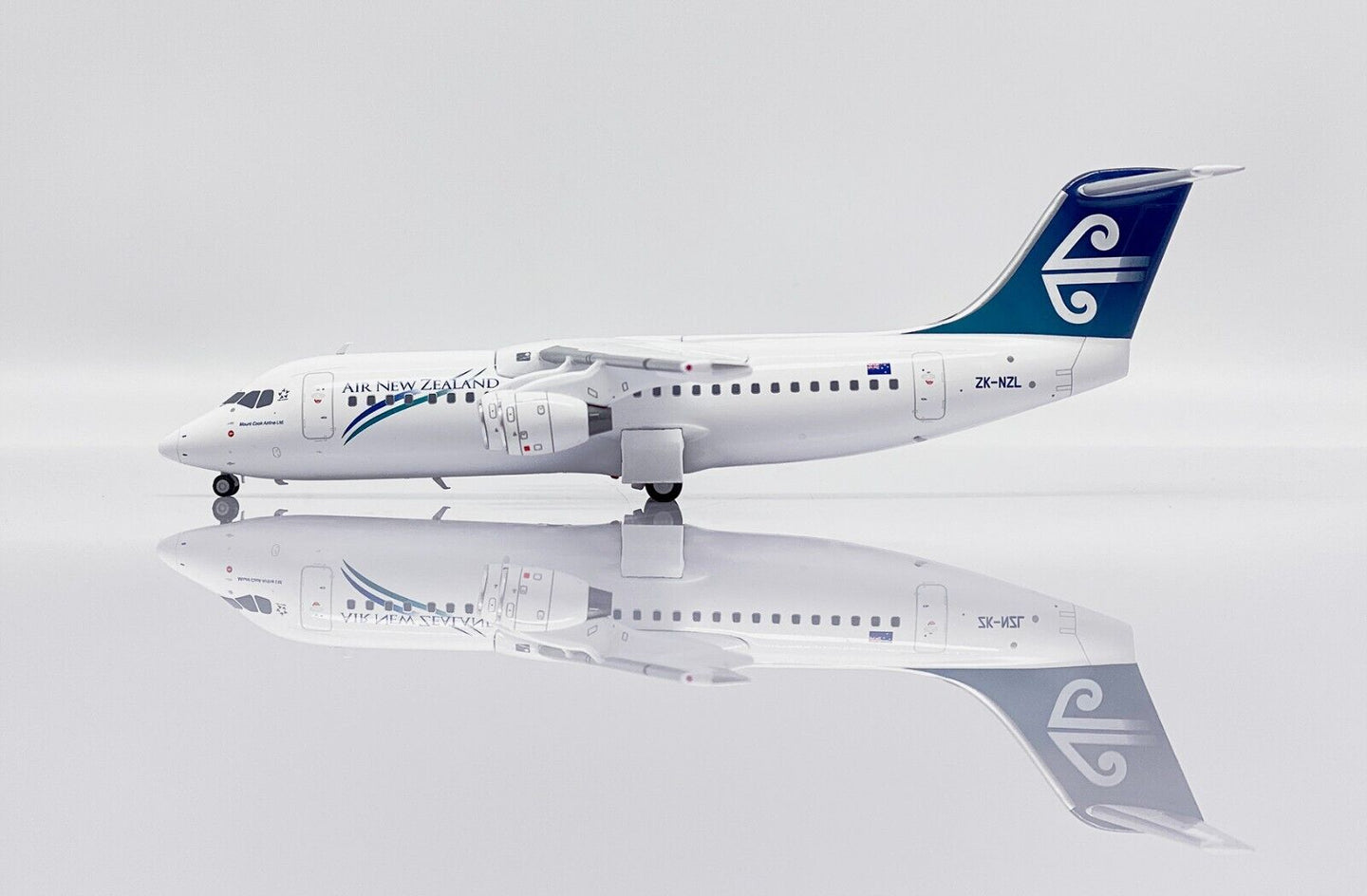 JC WINGS BAE 146-300 AIR NEW ZEALAND LINK BRITISH AEROSPACE REG: ZK-NZL