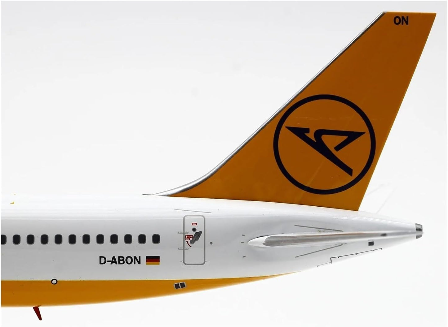 JC WINGS BOEING 757-300 CONDOR REG: D-ABON