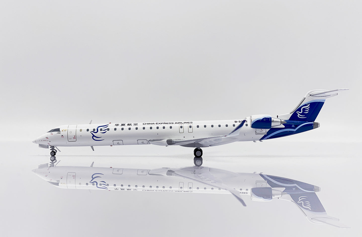 JC WINGS CRJ-900LR CHINA EXPRESS AIRLINES LIMITED 44PCS REG: B-3382