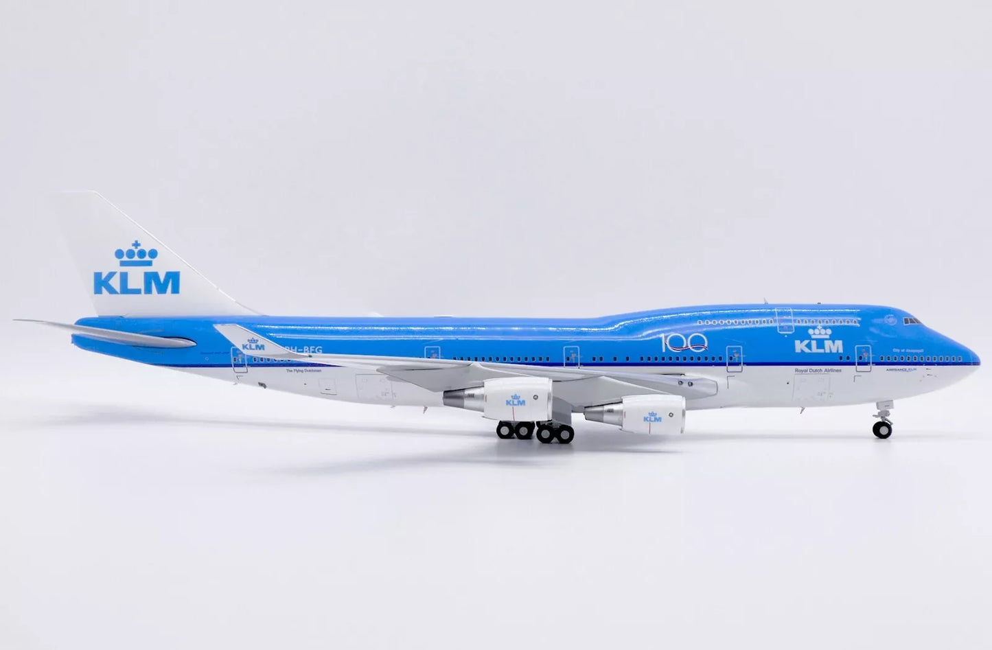 JC WINGS B747-400 KLM ROYAL DUTCH AIRLINES "100" (PLUS LIMITED EDITION AVIATION TAG) REG: PH-BFG